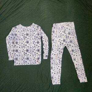 GAP toddler snowflake pajamas
